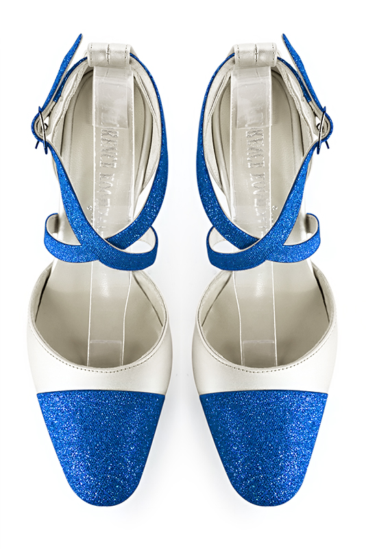 Electric blue and pure white women's open side shoes, with crossed straps. Round toe. High slim heel. Top view - Florence KOOIJMAN